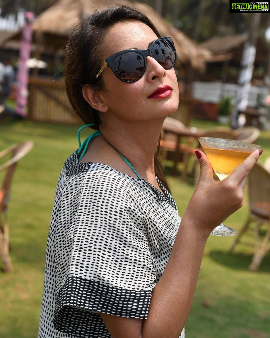 Preeti Jhangiani Instagram - Pose more, drink less 😉 #drinkresponsibly