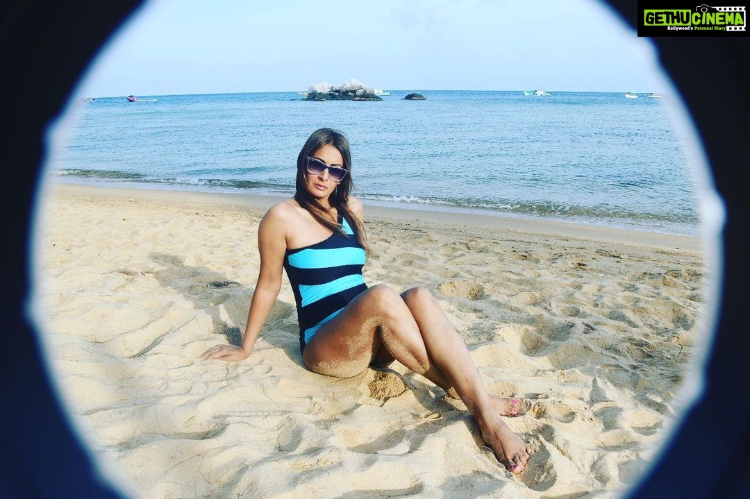 Preeti Jhangiani Instagram - Whatcha lookin at? #sea #sand #sun #tiomanislands @malaysia.truly.asia Tioman Island