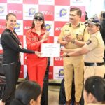 Preeti Jhangiani Instagram - What a fantastic initiative by @mumbaipolice and @ufcgymindia to train the women officials of Mumbai Police (Zone IX) by their Brazilian Master Coach Roger Almeida on self-defence. Was such a pleasure to congratulate and facilitate all the women officials of Mumbai Police Zone IX along with the fantastic @urmilamatondkarofficial and DCP Zone IX ,for their great contribution to the society at @ufcgymbandra Great initiative by @ajaymarwah @sanyogita_ramanan @istayakansari @pillai_natasha #mumbaipolice #ufcgym #womenofficers #maharashtrapolice #selfdefense