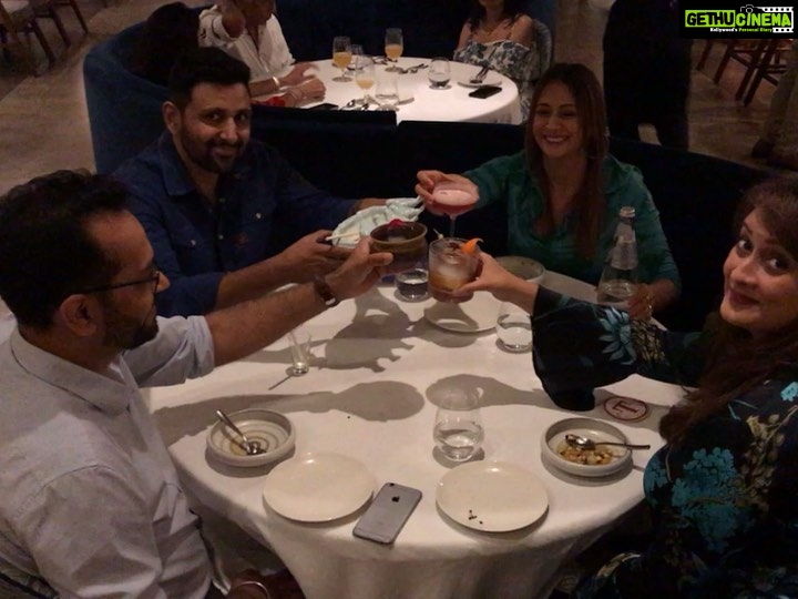 Preeti Jhangiani Instagram - Very #satiated customers! Thank you @tresindmum and @komallath for such a fabulous #culinary experience!! Our #tastebuds are in overdrive! Trèsind Mumbai