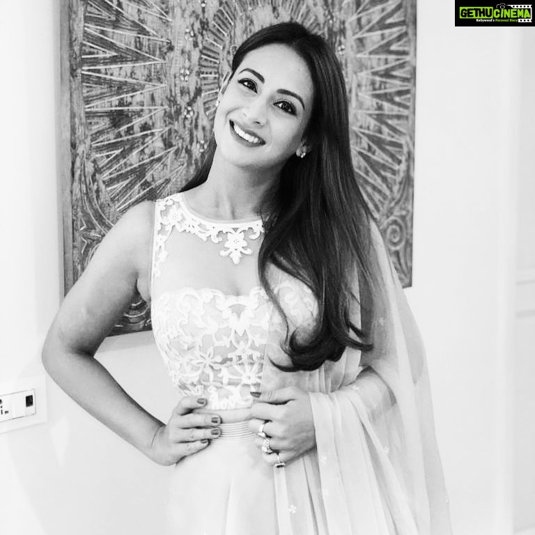 Preeti Jhangiani Instagram - #blackandwhite is #right