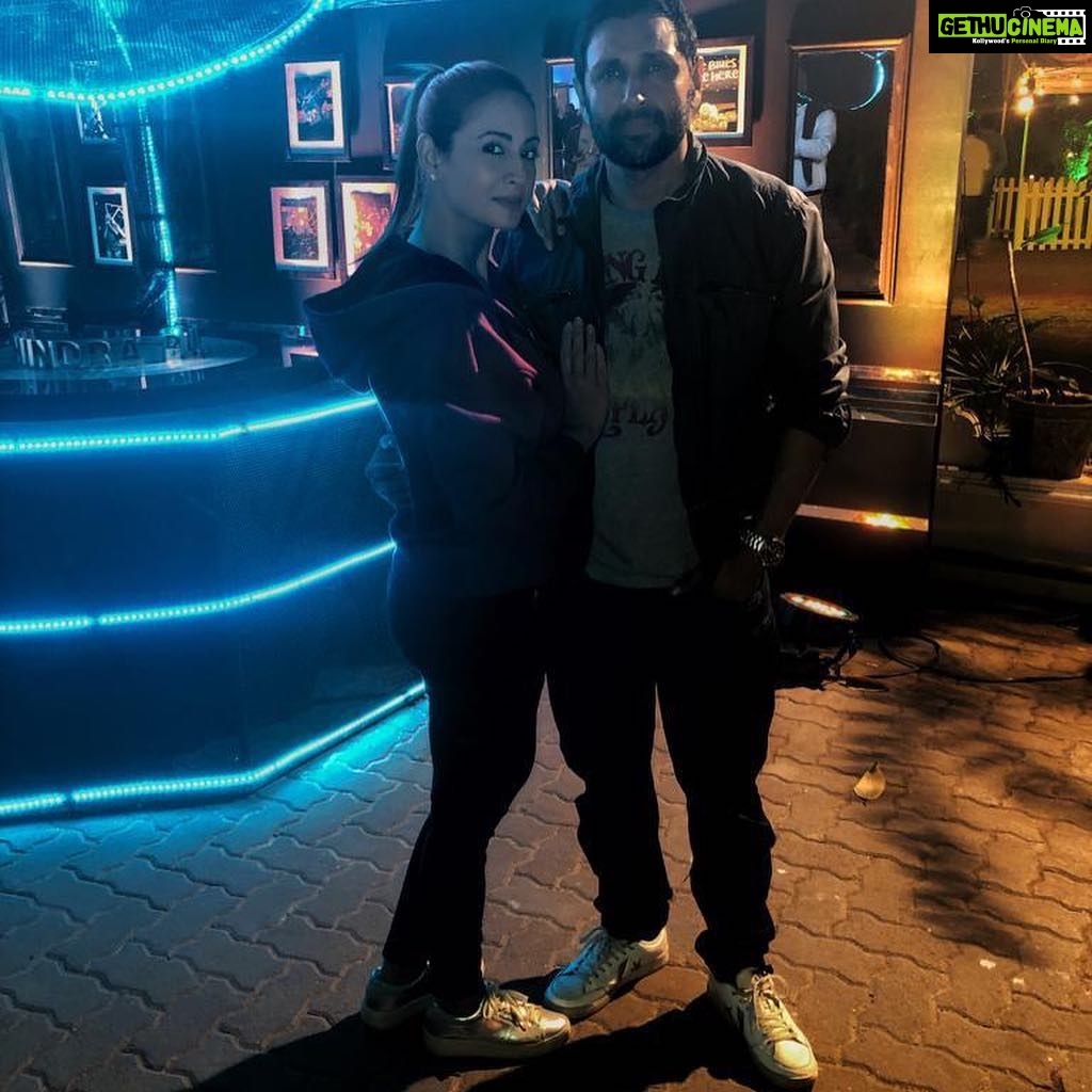 Preeti Jhangiani Instagram - The blues got me @mahindrablues #mahindrablues2019 #mahindrablues Mehboob Studio