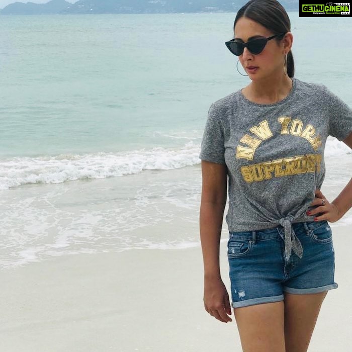 Preeti Jhangiani Instagram - Nothing like an early morning walk on the #beach #kohsamui day #2 #thailand
