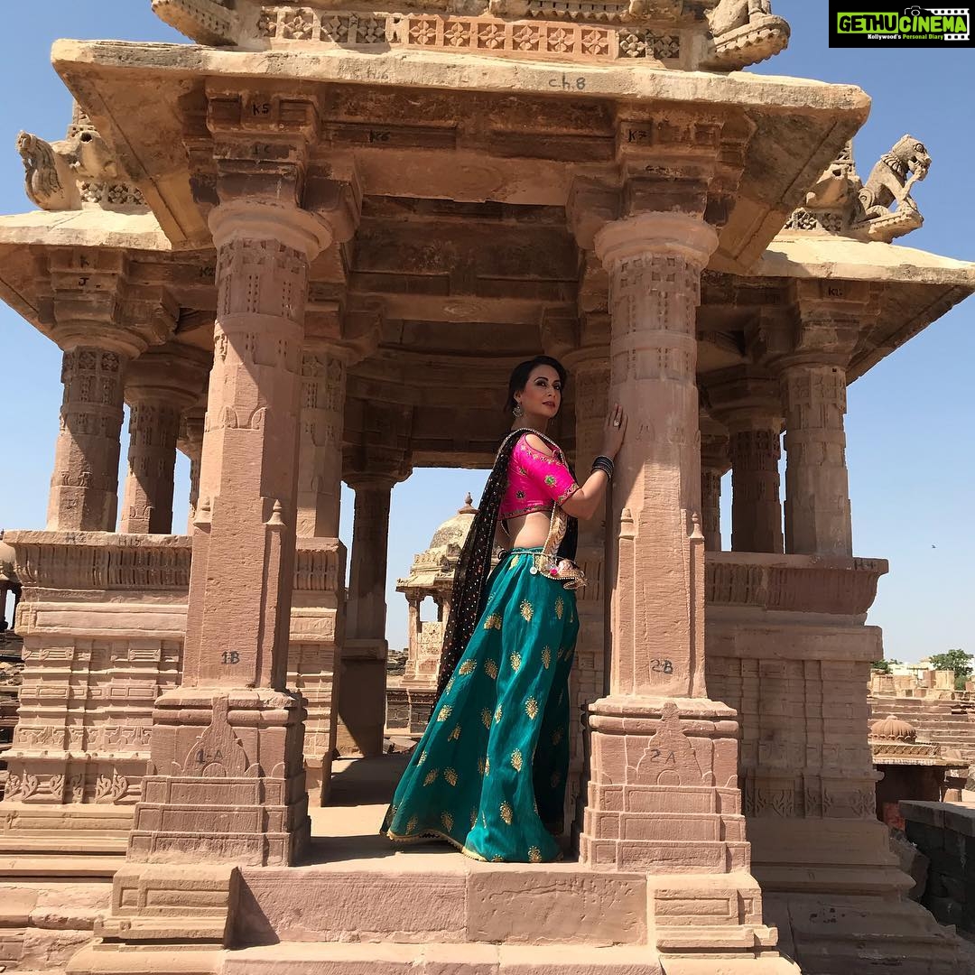 Preeti Jhangiani Instagram - Feel the history #shootdiaries #bhuj #fortress Chatardi Bhuj