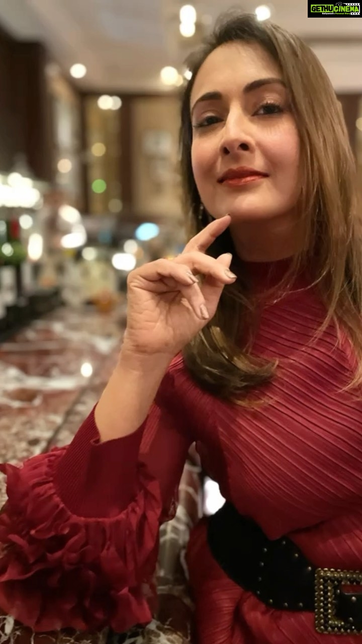 Preeti Jhangiani Instagram - An evening to remember at the beautiful @habtoorpalace with dinner at the World Cut Steakhouse . Absolutely correctly named cause the steaks are world class 😋 @hiltondubaiahc @the44dubai @reddotreps Thank you @shopurstylecoach for this beautiful outfit ! Habtoor Palace Dubai, LXR Hotels & Resorts