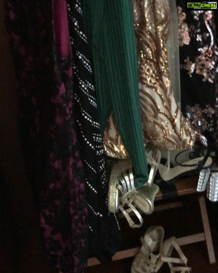 Preeti Jhangiani Instagram - Countdown to the #emmys2018 #emmys #hbo #afterparty #fashion #choices #bling #bollywoodinla @hbo