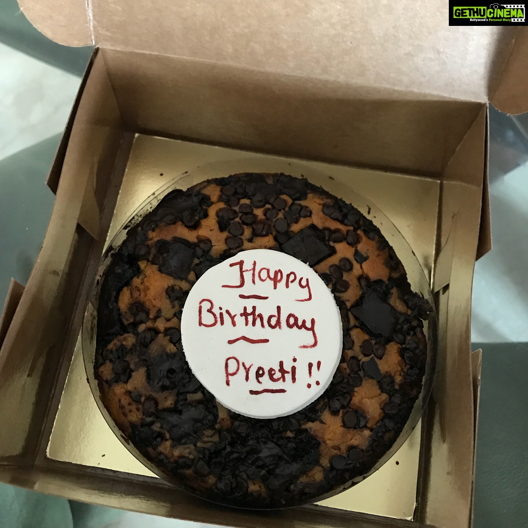 Preeti Jhangiani Instagram - A big thank you to everyone who wished me and sent me so much love ❤️ #birthday #birthdaygirl #birthdaycake #birthdaylove ❤️