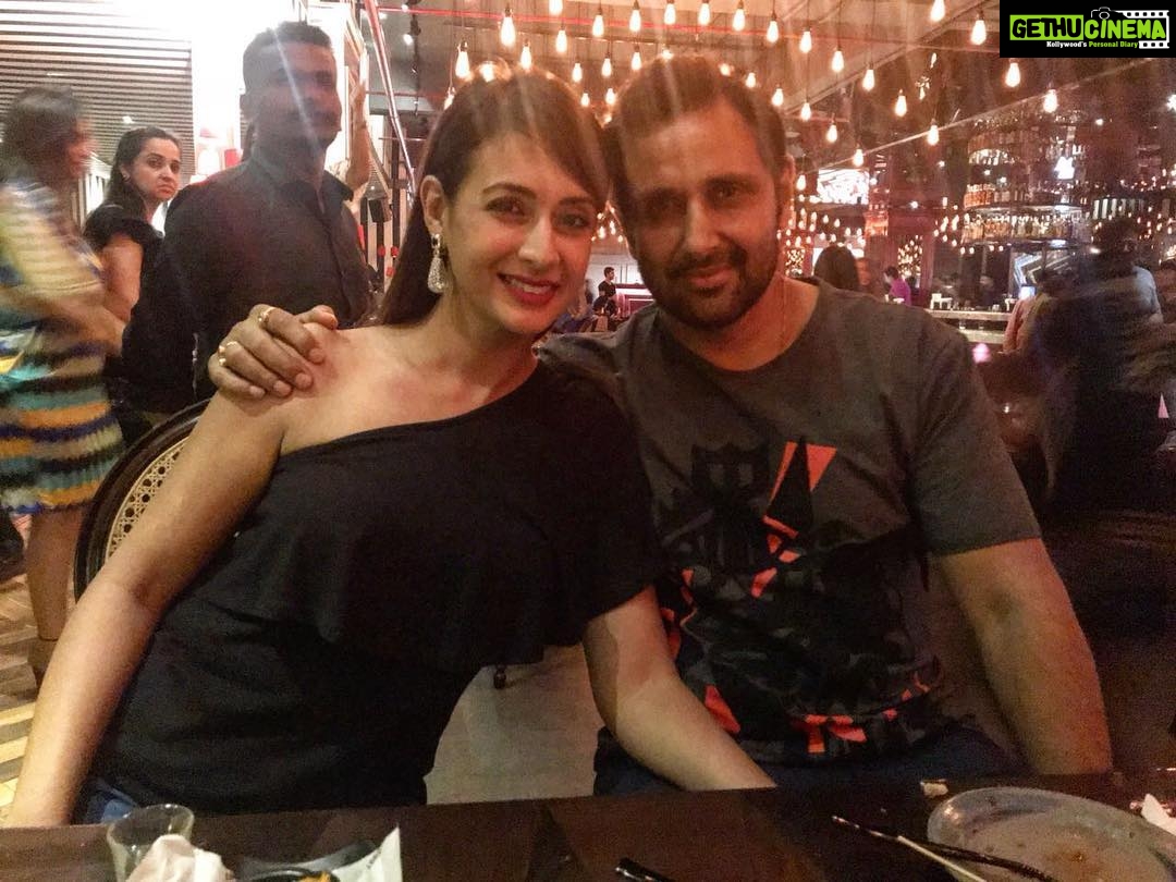 Preeti Jhangiani Instagram - #happybirthday #dinner @lordofthedrinksofficial #lordofthedrinks @dabasparvin Lord Of The Drinks Worli