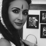 Preeti Jhangiani Instagram - When you shoot a #historical drama ek #blackandwhite to banta hai