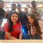 Preeti Jhangiani Instagram - @propanjaleague 's celebratory lunch with the Bosses! 💪🏻❤ @dabasparvin @jhangianipreeti 💫 ___ #propanjaleague #boss #bestboss #lunch #lunchtreat #goodtimes #celebration #celebratory #lunchtime #colleagues #team #teamwork #teamswen #swenentertainment Lotus Cafe, JW Marriott