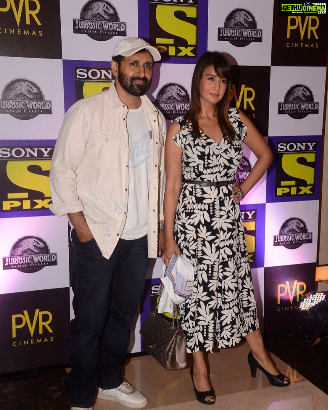 Preeti Jhangiani Instagram - At the special screening of #jurrasicworldthefallenkingdom @pvriconversova Thank you @sonypixtv @sonypixindia for letting us be one the first ones to watch it! #alwaysafavorite #thrilling #dinosaurs #jurassicpark #jurassicworld PVR Cinemas ICON Infiniti Mumbai