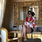 Preeti Jhangiani Instagram – Mirror mirror on the wall…Don’t care what you have to say #loveyourself #turkey #türkiye #bodrum #golden #mirror #royal Jacket by @kehiaofficial Rings by @isharya styled by @gentleman_gaga be Premium Bodrum