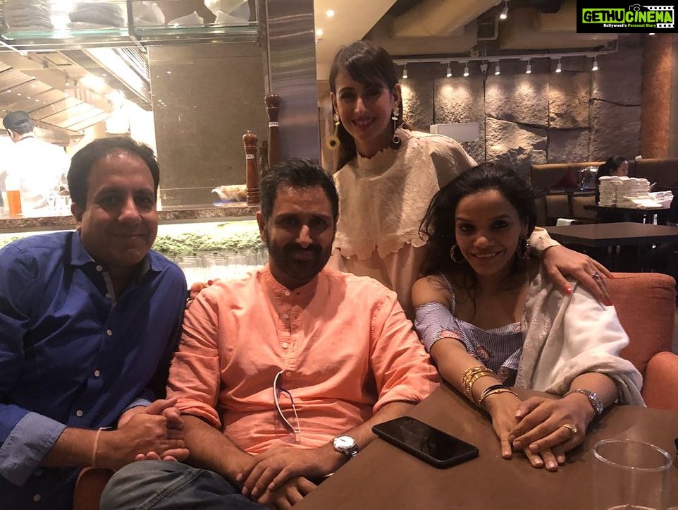 Preeti Jhangiani Instagram - Thank you @malkanisimrin and @abhijitmalkani for 2 #crazy #fun days of #partying 💃🏻