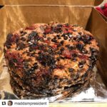 Preeti Jhangiani Instagram - #Repost @maddampresident with @get_repost ・・・ This gluten free, naturally sweetened, dark chocolate and strawberry cake is all kinds of Sunday feels #sundayfunday #yum #instacakes #guiltfree #healthytreats @healthy_treatss