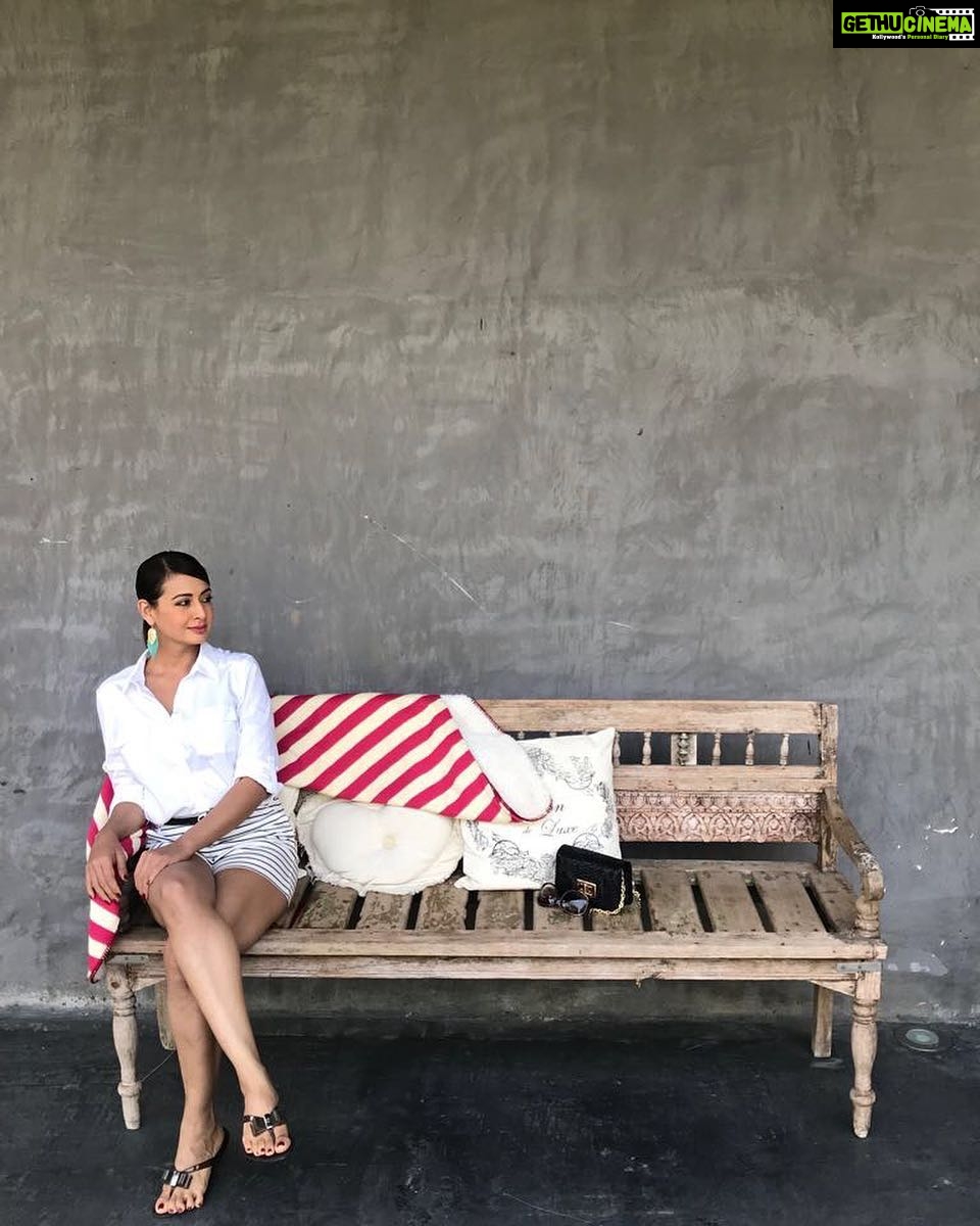 Preeti Jhangiani Instagram - Sit back..reflect #alibaug #peace #serene #stark #minimal photo courtesy @sp18er