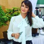 Preeti Jhangiani Instagram - What a #wonderful and #enlightening experience being the Chief Guest and inaugurating the #ikebana and #bonsai exhibition at @jamnabai.narsee.school with the beautiful and inspiring @thackerurvashi and @harsha.hinduja