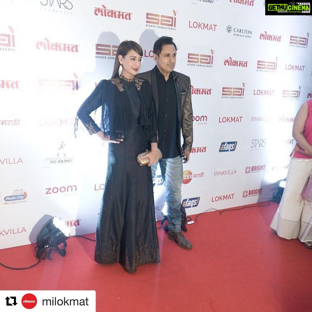 Preeti Jhangiani Instagram - #Repost @milokmat (@get_repost) ・・・ The stunning @jhangianipreeti and @dabasparvin make a grand entrance at #MaharashtrasMostStylish #Lokmat