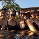 Preeti Jhangiani Instagram - Black is the new orange 😎#blackisback #srilanka #diwaliholiday #takemeback #girlsjustwannahavefun #sexymamas @farah.nm @binal.trivedi @ramchandani_sachin