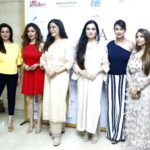 Preeti Jhangiani Instagram - Had a great time judging some beautiful and innovative Jewellery with all these lovely ladies, all wearing jewellery by #anmoljewellers #nationaljewelleryawards #judges #zeenataman #padminikolhapure #neelamkothari #falgunipeacock #ishudatwani