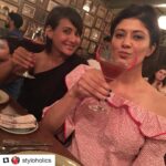 Preeti Jhangiani Instagram - #Repost @styloholics (@get_repost) ・・・ #goodtimes #mirrorgame 📸by @dabasparvin
