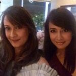 Preeti Jhangiani Instagram - Fun night Ad and Sabina 😘#adsingh #sabinasingh #newlaunch #toastandtonic #sisters❤️#gincocktails #partytime🎉