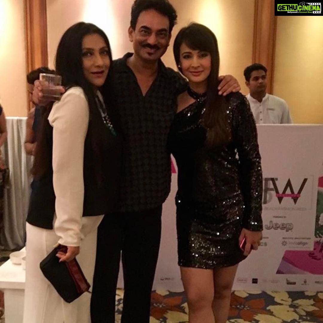 Preeti Jhangiani Instagram - Great fun catching up! @wendellrodricks @artisurendranath #ibfw2017 #marriotgoa #arjunkhannacouture