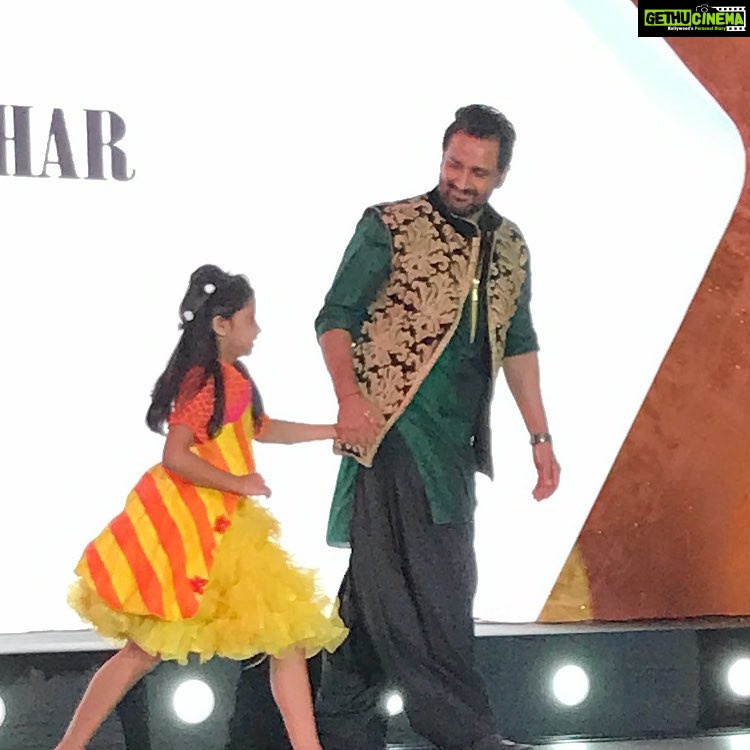 Preeti Jhangiani Instagram - Handsome husband #ramp for champs #she can fly @smilefoundation @archanakochhar @dabasparvin