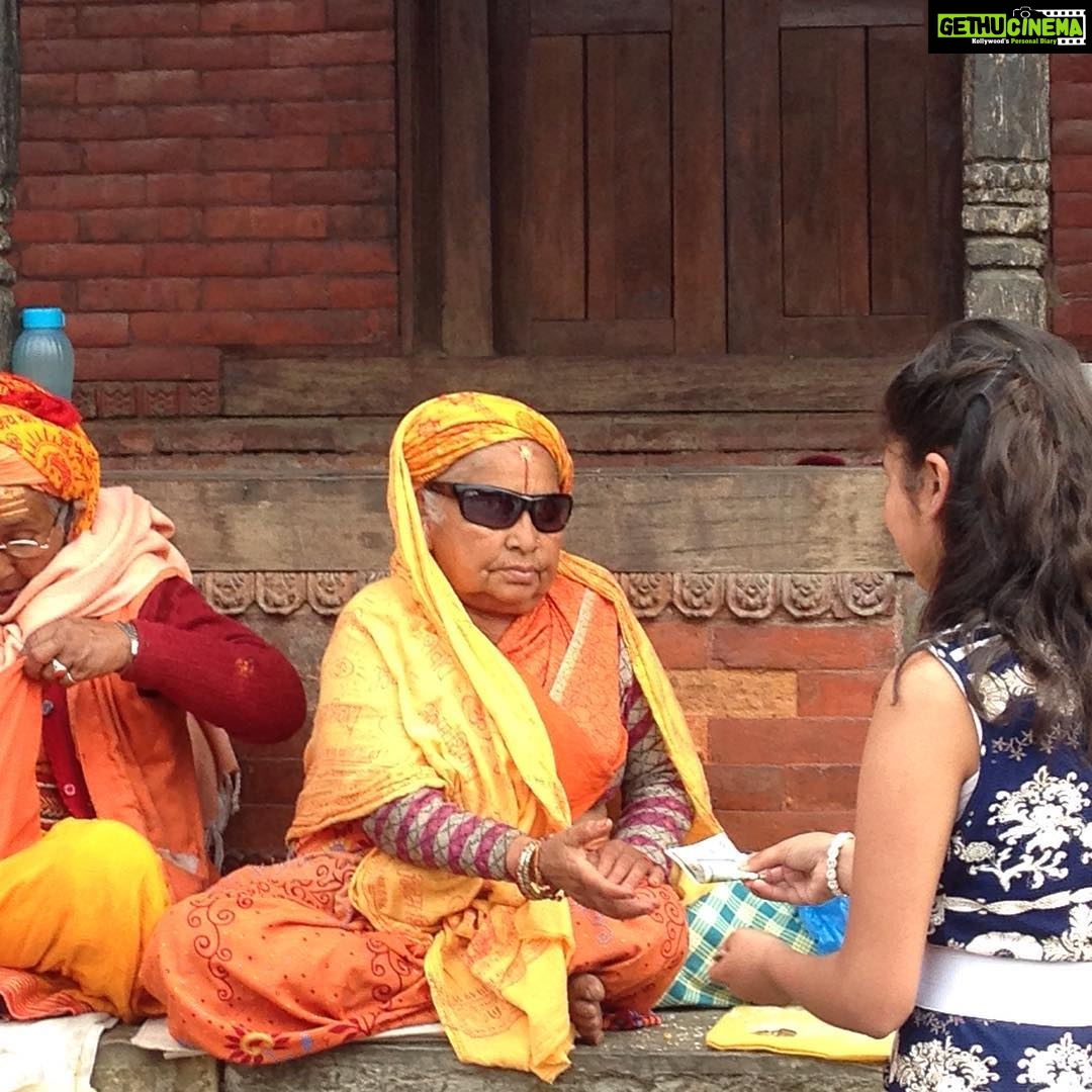 Preeti Jhangiani Instagram - Rockstar darshan#pashupatinathmandir#kathmandu #nepal
