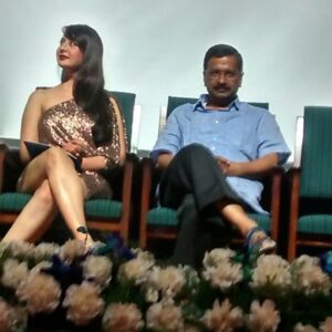 Preeti Jhangiani Instagram - At the first ever Sindhi Film Festival #arvindkejriwal #preetijhangiani #filmfestival #delhi #newdelhi #sindhi