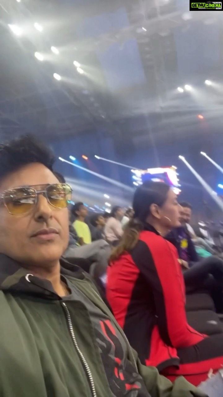 Preeti Jhangiani Instagram - Great time at @prokabaddi yday night…love the sport and production ✌🏻 thanks @meghanaskapur ✌🏻 #prokabaddileague #prokabaddi @starsportsindia Pune