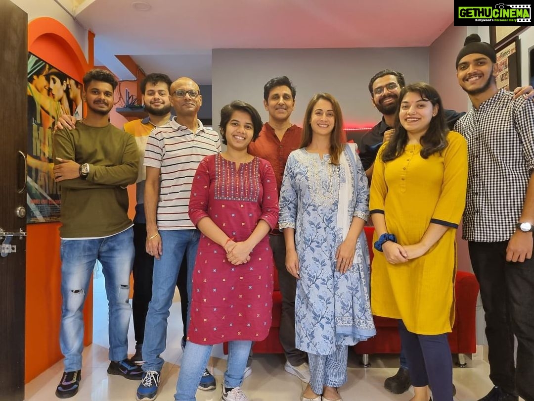 Preeti Jhangiani Instagram - Big smiles and an early Diwali for the @propanjaleague and @swenentertainment teams as The Pro Panja League partners with @dd.sports as it’s official broadcast partner for Season 1 !!!