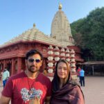 Preeti Jhangiani Instagram - Had an amazing early morning darshan at the beautiful #ganpatipule Mandir 🙏 May this new year being love , health and prosperity to all 🙏 Ganpati Pule Temple