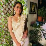 Preeti Jhangiani Instagram - All set for the @highflyers50 awards night celebrating Indian Achievers across the globe #aboutlastnight #eventdiaries #awardsnight Sari : @gulabobyabusandeep Earrings: @swaravbyswatiandravi