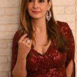 Preeti Jhangiani Instagram - Feeling red.. Jewels : @mahesh_notandass