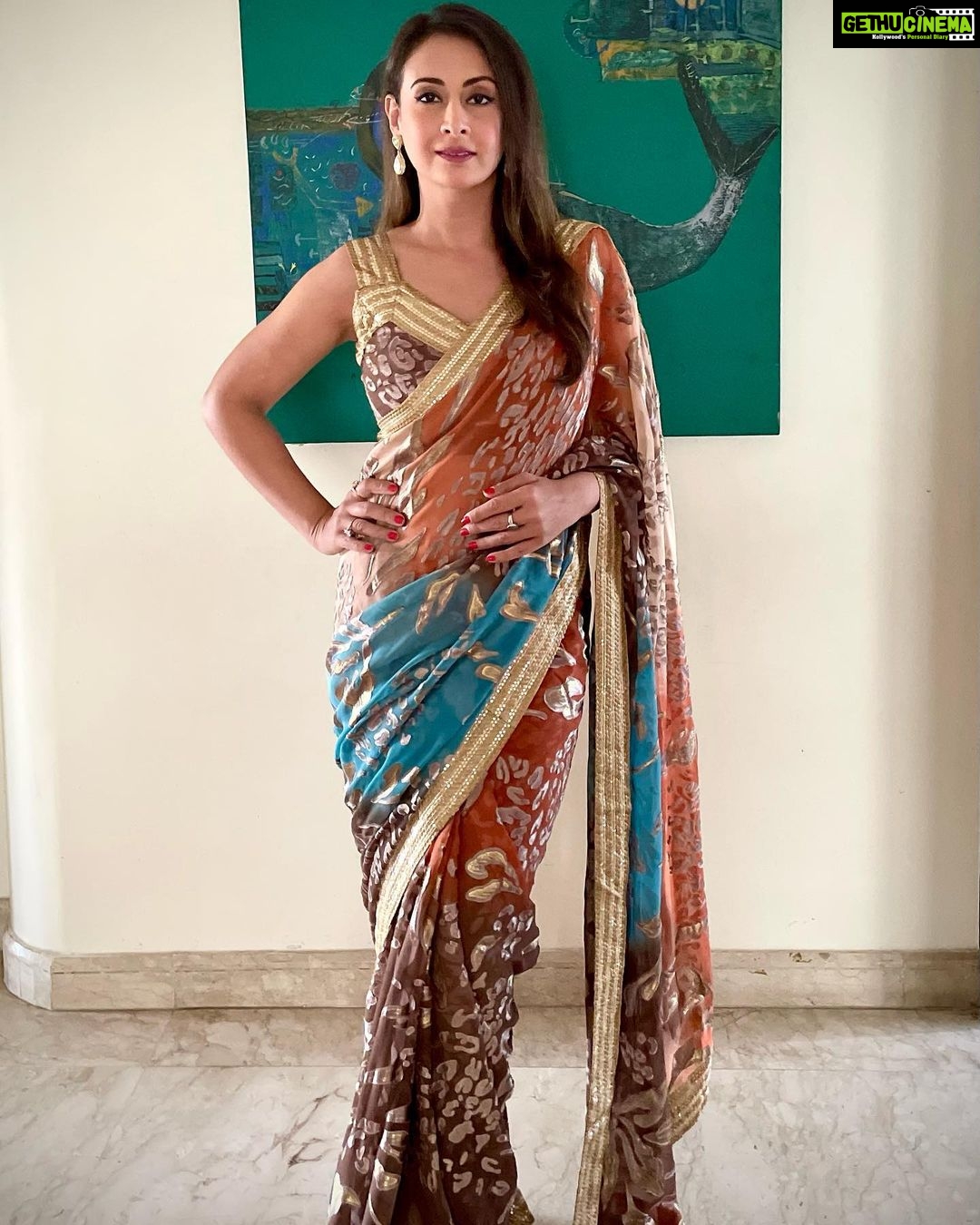 Preeti Jhangiani Instagram - When In doubt , sari it up 🥻