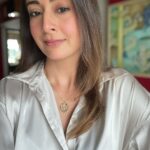 Preeti Jhangiani Instagram - When it’s not just another office day, the lip gloss comes on