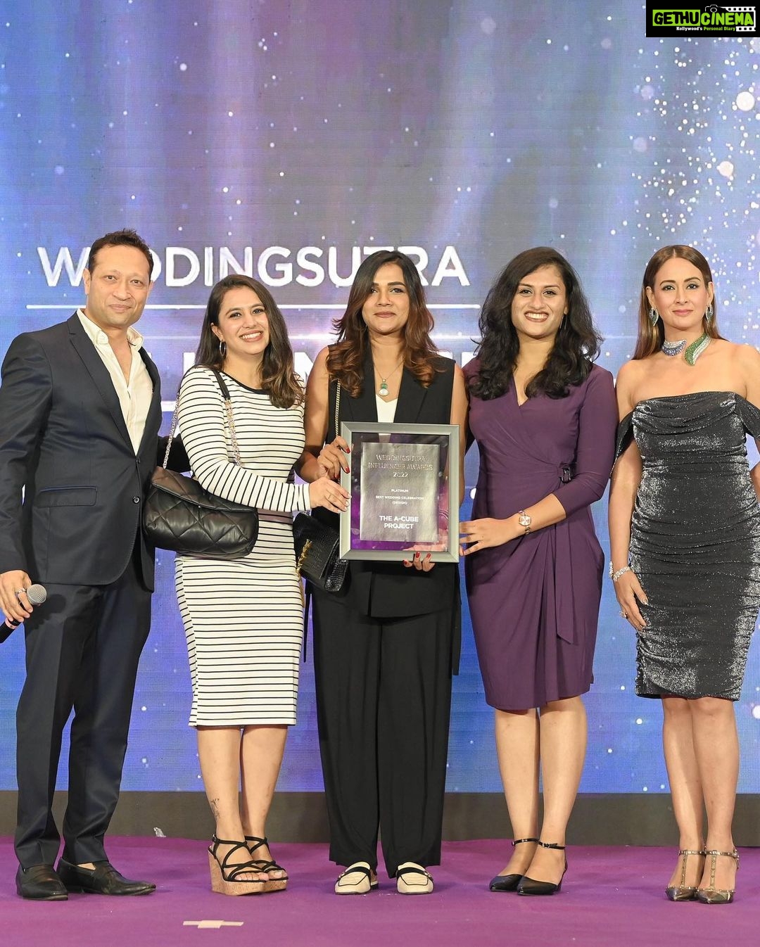 Preeti Jhangiani Instagram - Last night was full of glamor at the wedding sutra influencer awards 2022 π― @weddingsutra @wsengage @jhangianipreeti - The sparkle says it all π βββ #wsengage #preetijhangiani #weddingsutra #weddingsutrainfluencerawards #influencerawards #weddingsutraengage #weddingsutraawards #bestweddingever #bollywoodcelebrity #bollywoodcelebs #mohabbatein #weddingawards #weddinginspirations #monsoonwedding