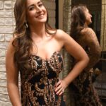Preeti Jhangiani Instagram - About last night!! ALL SET for the @filmfare #filmfareawards2022 ! #wolf777newsfilmfareawards Thank you @dabasparvin for the picture shot on #nikonzFC @nikonindiaofficial ❤️