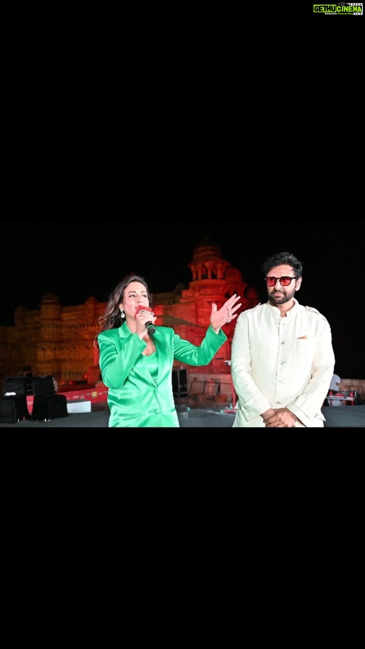 Preeti Jhangiani Instagram - Aage hum…peeche Fort…koi chotta motta Fort nahin…Gwalior Fort! When you have God on your side…even the Rain stops for you ✌🏻 🔥🔥🔥🔥🔥 ✊🇮🇳 @jhangianipreeti Thanks for being a wonderful host @thatsmeaman Catch all the full videos on our YouTube channel: Pro Panja League Special Guests @monstermichaeltodd @mrsmonstertodd Hydration partner: @ocean.beverages Venue Partner: @lnipe_gwalior.official Media Partner: @thebridge_in Fitness partner: @thefitistan @indianarmwrestlingfed Camera Partner : @nikonindiaofficial Shot on #NikonZ9 #propanjaleague #Inipe #lnipe_gwalior #oceanbeverages #nikonindia #thebridge #IndianArmWrestling#ArmWrestling #IndianSports #propanja #propanjafamily #armwrestlingchampion #armwrestler #armwrestlers #armwrestling💪 #vandemataram #gwalior #gwaliorfort #menstyle #powerstroke #womensstyle #preetijhangiani