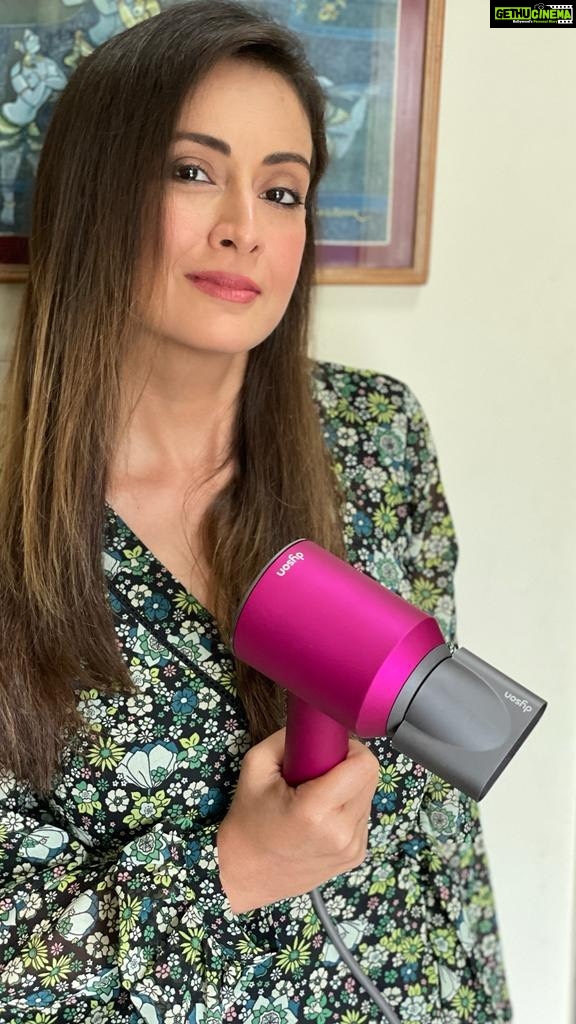 Preeti Jhangiani Instagram - The biggest problem I ever had was flyaways! The new Dyson Supersonic hairdryer is JUST the product for that! The Dyson Supersonic™ hair dryer is engineered to protect hair from extreme heat damage, with fast drying and controlled styling to help increase smoothness by 75%, increase shine by up to 132%, and decrease frizz and flyaways by up to 61%.! Absolutely love it! @dyson_india @dysonhair @dyson @anagha289 #dyson #dysonsupersonic #dysonhair #dysonindia