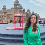Preeti Jhangiani Instagram - Managed to catch the calm just before the show started ! Still can’t believe we managed to pull this off!! @propanjaleague ranking tournament at the majestic #GwaliorFort ! Gwalior Fort