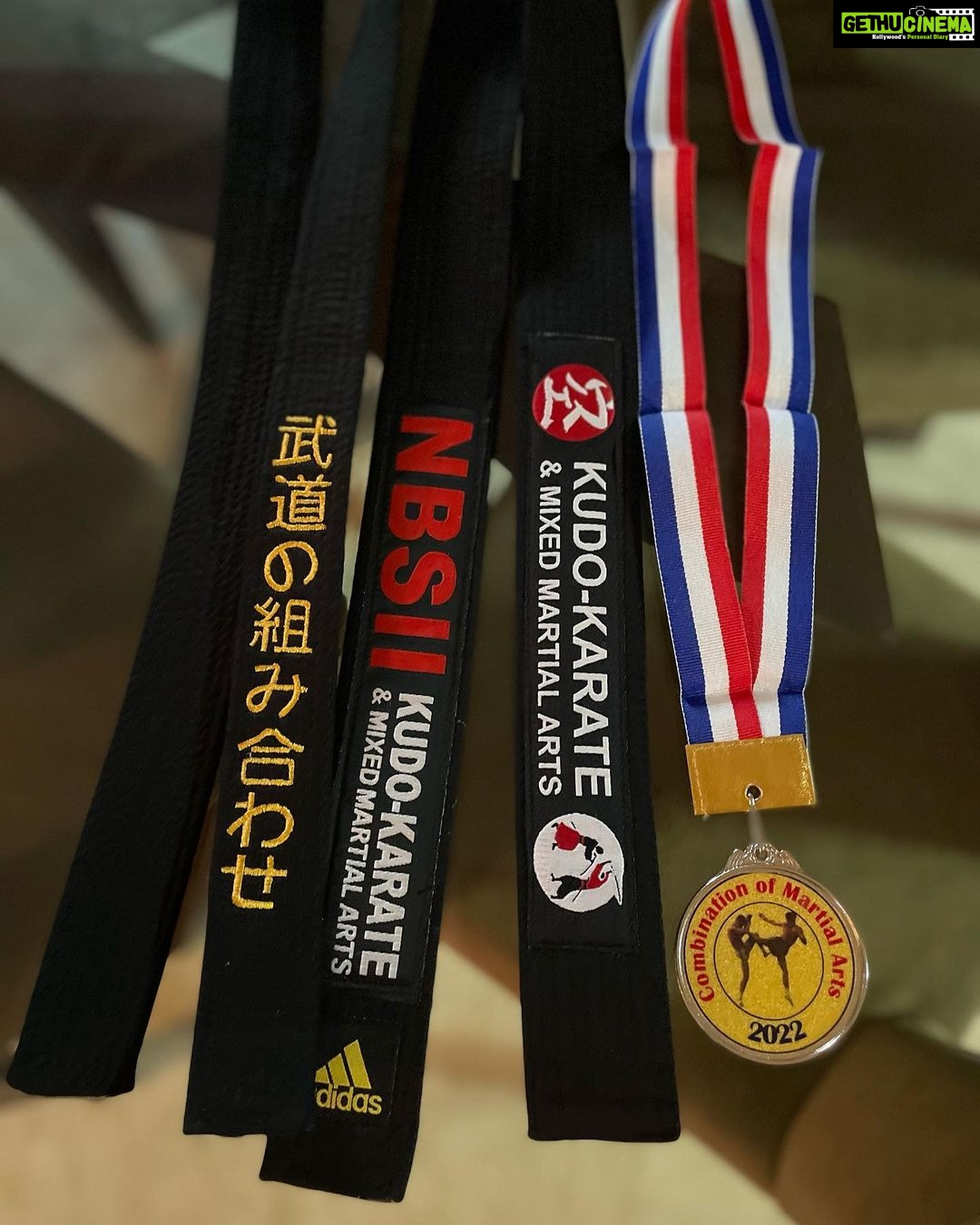 Preeti Jhangiani Instagram - Best birthday gift for papa @dabasparvin No words can describe when your #firstborn gets his #blackbelt ! @tyronne_ernest @mmawithmehulvora #JaiveerDabas #hardwork #determination #karate #martialarts