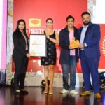 Preeti Jhangiani Instagram - At the @restaurant.india awards last Friday…giving some awards with @jhangianipreeti hopefully i will always get dinner reservations wherever I want after this ;) #restaurantindia @franchiseindia_ #restaurantawards