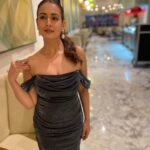 Preeti Jhangiani Instagram - If you change the way you look at things .. The things you look at change - Wayne Dyer Dubai - UAE