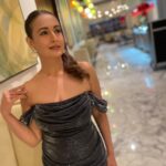 Preeti Jhangiani Instagram - If you change the way you look at things .. The things you look at change - Wayne Dyer Dubai - UAE