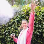 Preeti Jhangiani Instagram - Happy Holi everyone ! @jhangianipreeti follow @officialkooindia #Holi . . . . . . . . . . . . . . . . . . . . . . . . . . . . . . . . ______ #happyholi #festivals #couplegoals #couples #couplevideos #preetijhangiani #parvindabas #koo #kooapp #india #indianfestival #indianfestivals