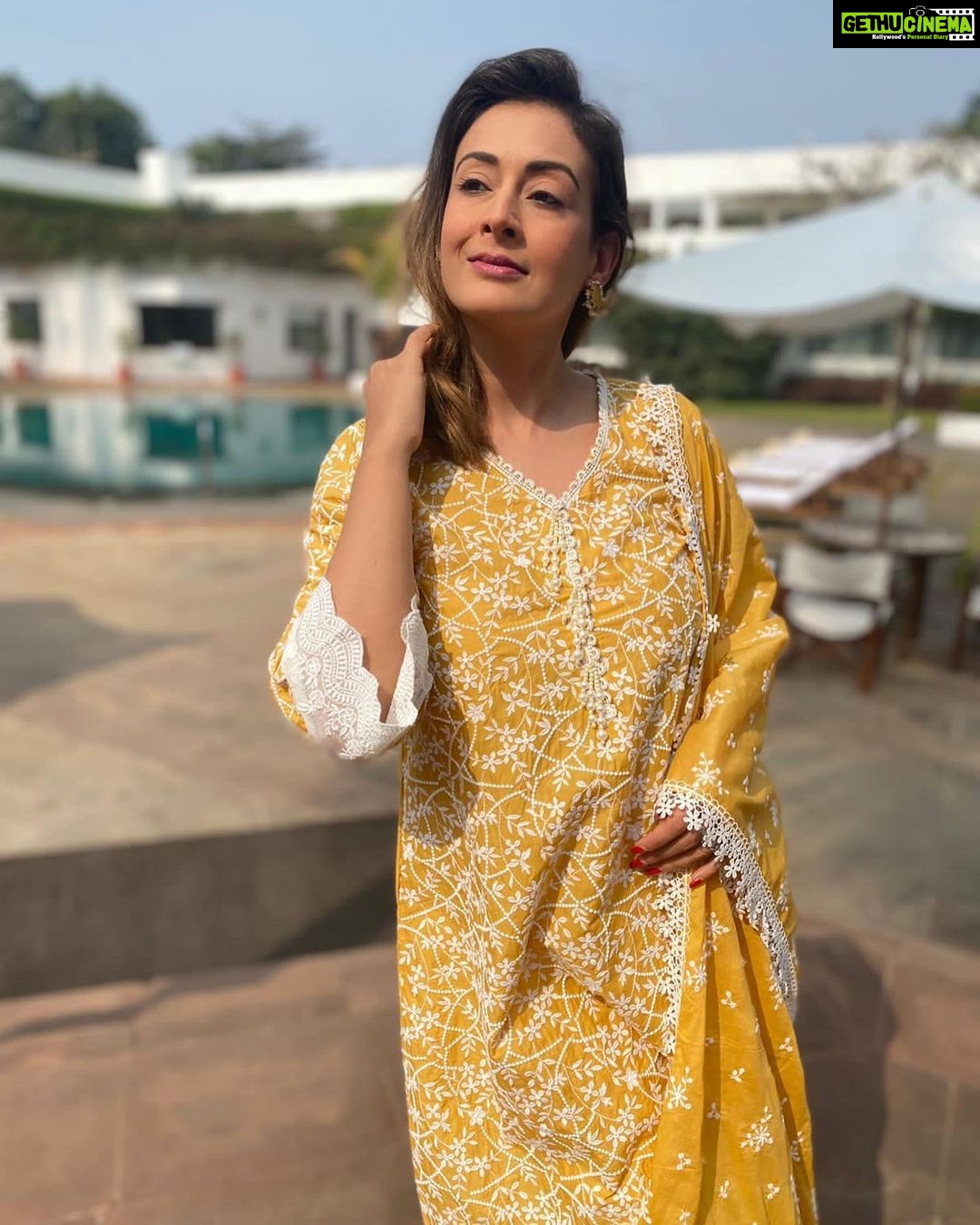 Preeti Jhangiani Instagram - Soaking up the Sun in the beautiful city of Bhubhaneshwar. Everytime I come back here I can literally feel the calm and peace seeping back in #oshisha #bhubhaneshwar @odishatourismofficial Trident, Bhubaneshwar