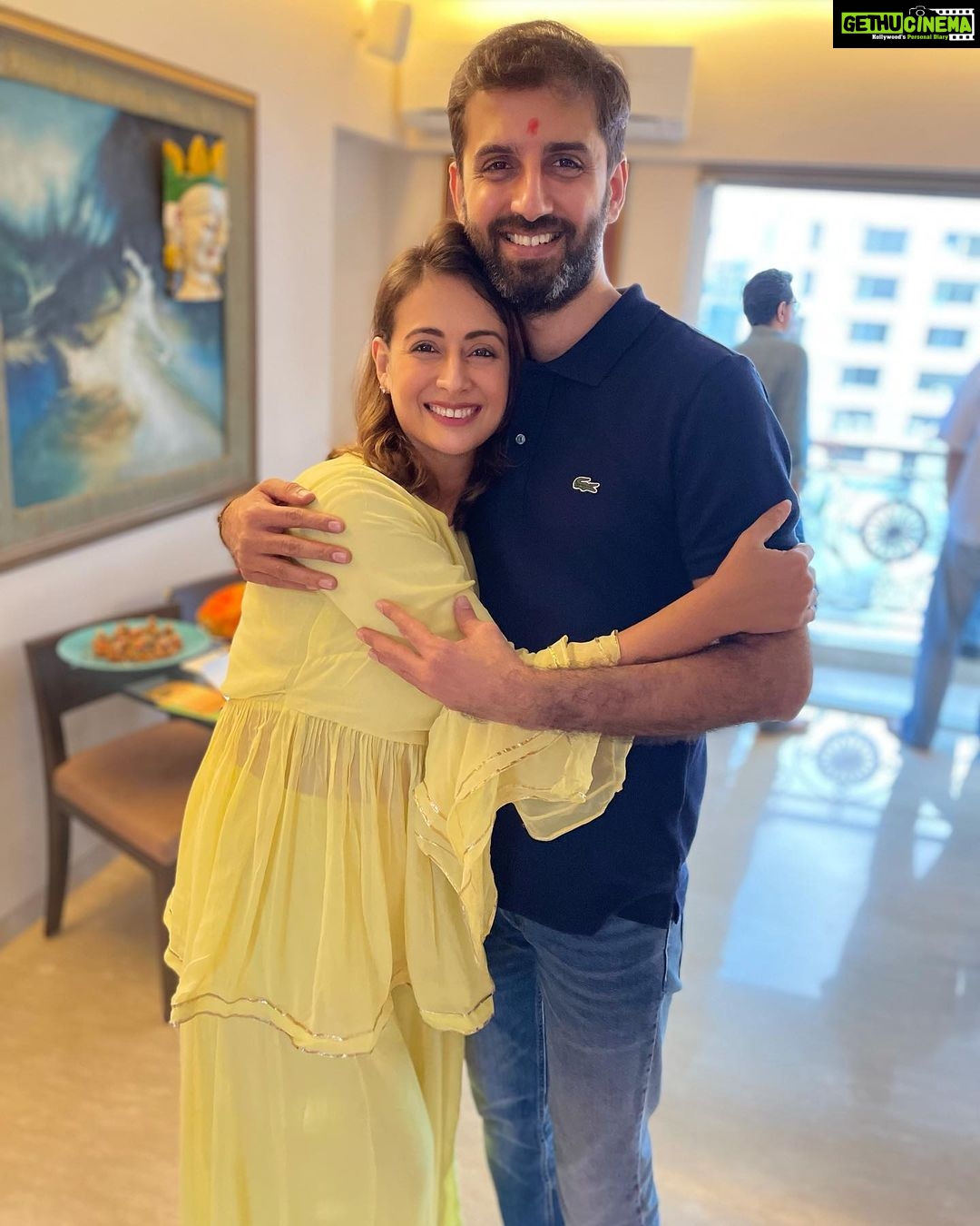 Preeti Jhangiani Instagram - The #rakhi celebrations continue! Thank you @kirancooladvani and @advanibhagwan for the beautiful evening!