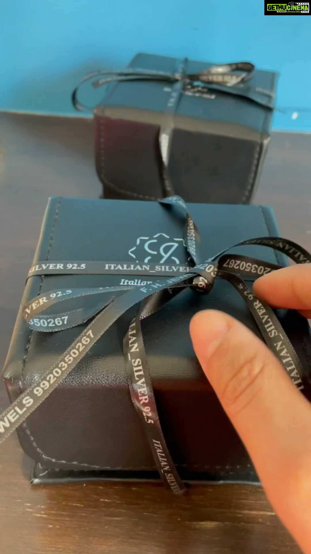 Preeti Jhangiani Instagram - So excited to receive my @italian_silver92.5 jewellery! Go to their website and order now! https://italiansilver925.in/ #ItalianSilver Use Code - ISXPREETI and get a flat 20% off on all products!