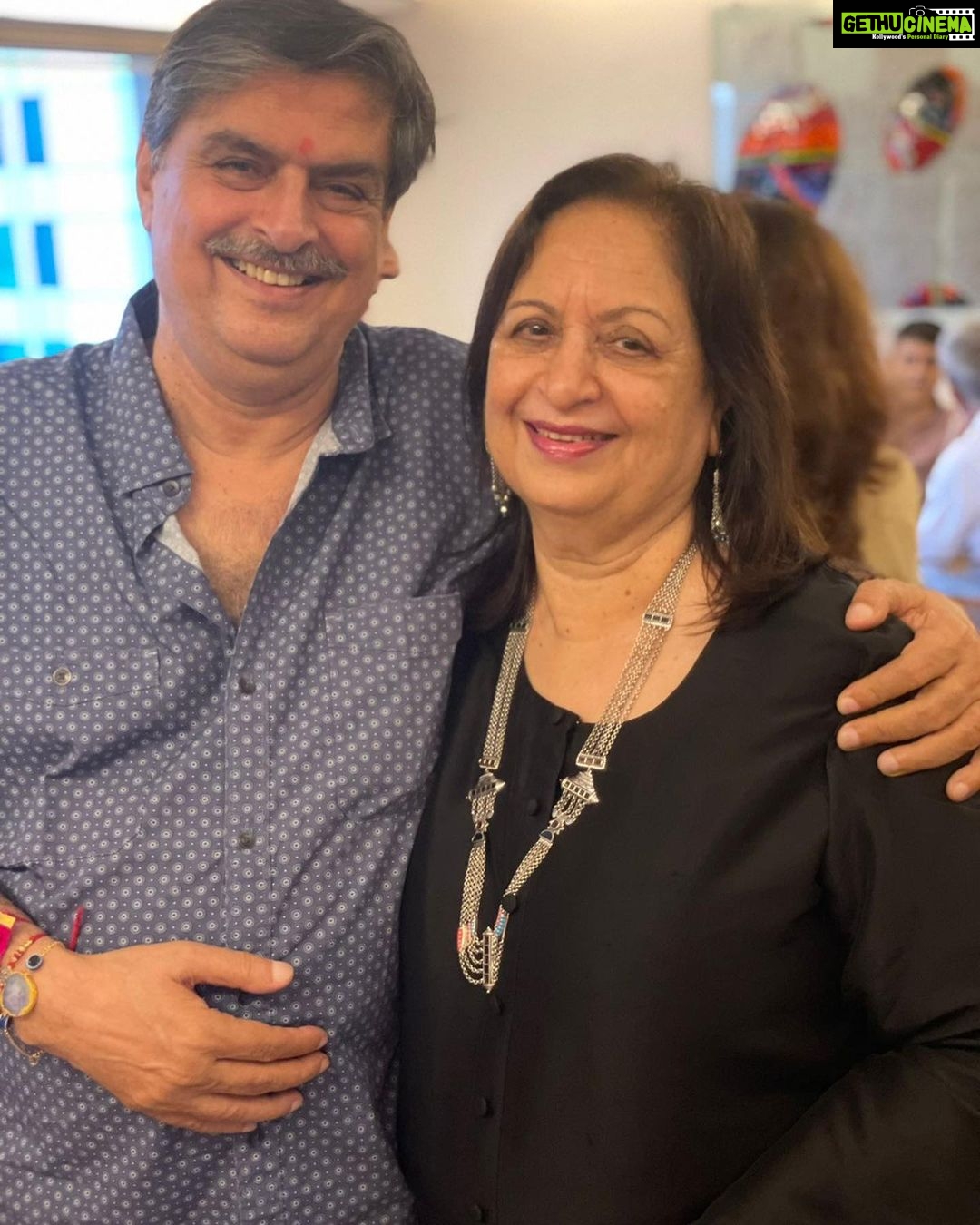Preeti Jhangiani Instagram - The #rakhi celebrations continue! Thank you @kirancooladvani and @advanibhagwan for the beautiful evening!